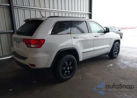 2013 Jeep Grand Cherokee Laredo z USA, uszkodzony, nr VIN 1C4RJFAG7DC646093